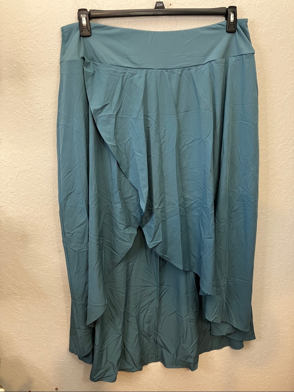 Halara Breezeful long green split skirt with bike shorts